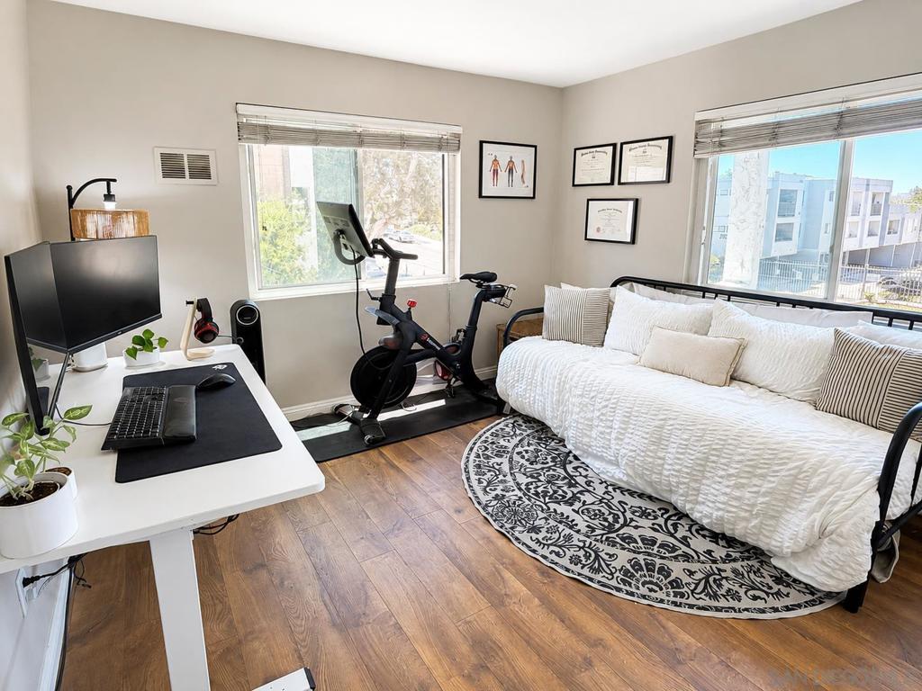 2930 Broadway - photo 15