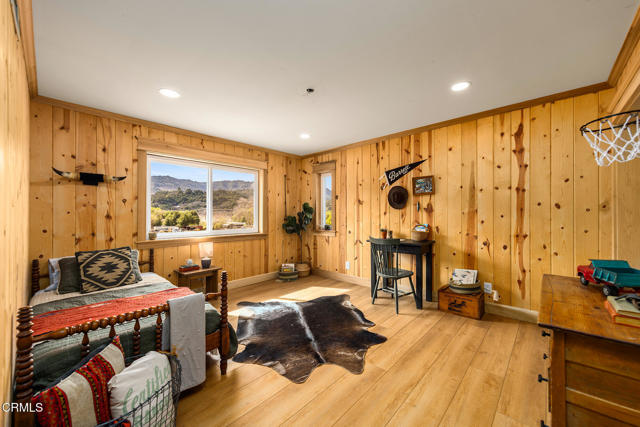 11144 Ojai Santa Paula Road, Ojai CA: https://media.crmls.org/mediaz/9e81c8e4-c704-4d0a-b00c-295e9fb27936.jpg