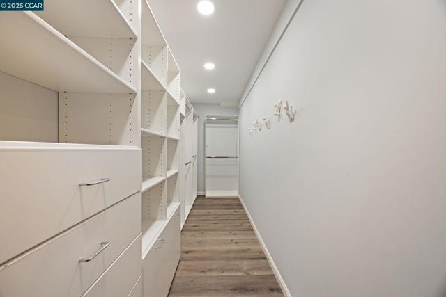 1834 Ivanhoe Ave, Lafayette CA: https://media.crmls.org/mediaz/9e830671-06ef-4306-b770-0330cb48abc8.jpg