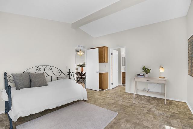2010 W San Marcos Boulevard, San Marcos CA: https://media.crmls.org/mediaz/9e831e20-ff35-49aa-952a-d3f701967943.jpg