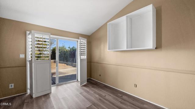 Detail Gallery Image 12 of 17 For 145 Columbia Rd, Thousand Oaks,  CA 91360 - 4 Beds | 2/1 Baths