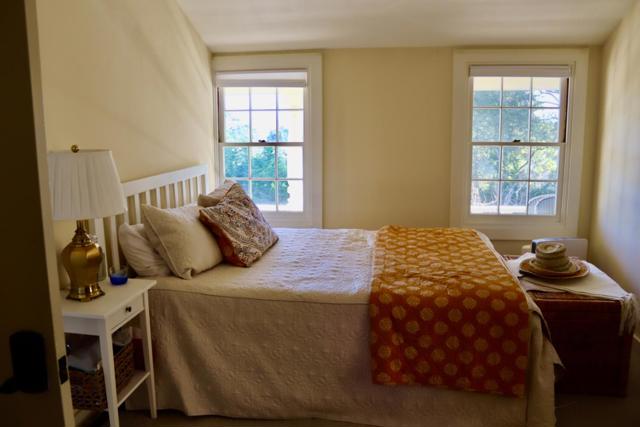 811 Alameda Avenue, Monterey CA: https://media.crmls.org/mediaz/9e85c18c-9808-4082-bfa8-adc2569e9b24.jpg