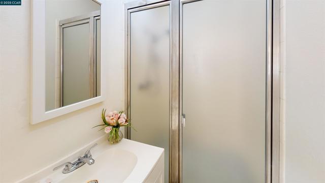 2719 Bush Ave, Richmond CA: https://media.crmls.org/mediaz/9e862a15-6358-4637-9768-8a48187fd5fd.jpg