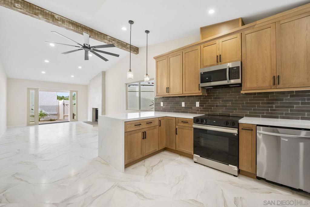 MLS #250036537SD image #5