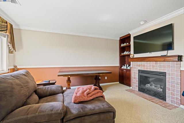 Image 42 of 60 For 1017 Vineyard Dr