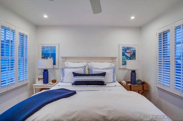 75 Corinthian Walk, Long Beach CA: https://media.crmls.org/mediaz/9e877402-4b8b-4f3d-9233-ade1f293a594.jpg