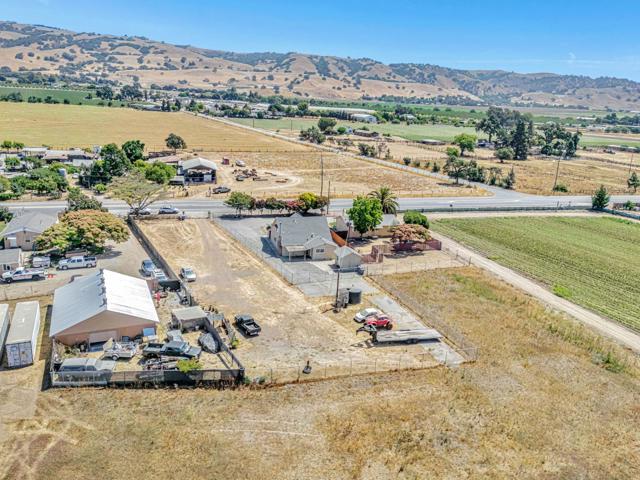 2718 Ferguson Road, Gilroy CA: https://media.crmls.org/mediaz/9e885e82-7e17-45d5-98c4-9131f82a9f5c.jpg