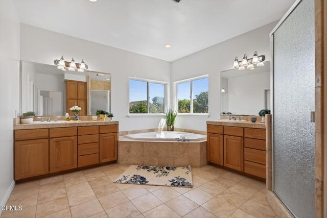 Detail Gallery Image 26 of 70 For 131 San Miguel Dr, Camarillo,  CA 93010 - 4 Beds | 2/1 Baths