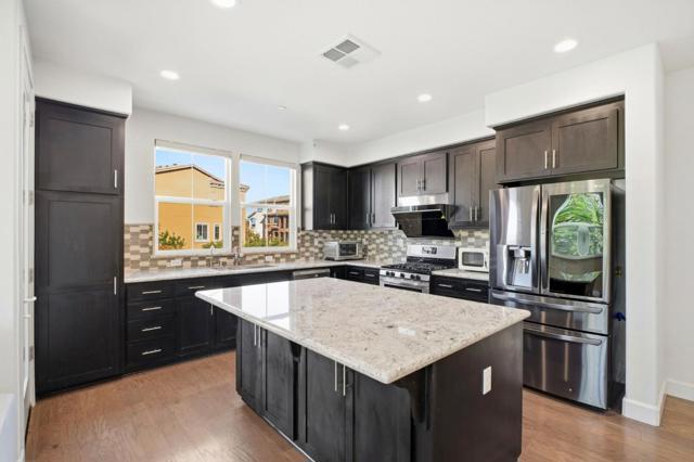 5724 Pandorea Terrace, Newark CA: https://media.crmls.org/mediaz/9e899719-d938-4bb8-8009-57ab45eede79.jpg