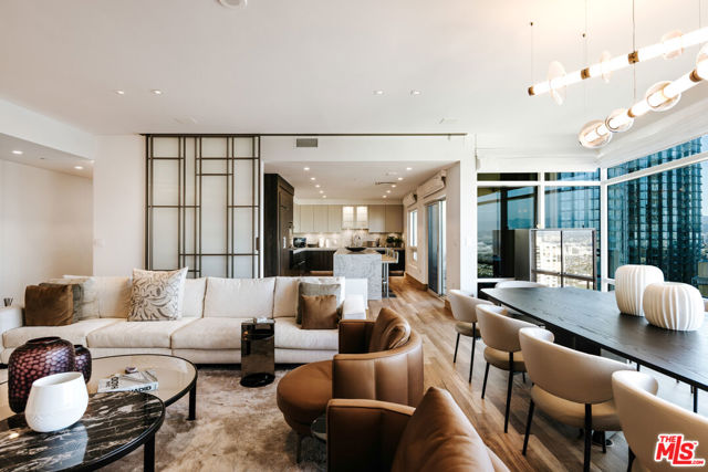 1 W Century Drive, Los Angeles CA: https://media.crmls.org/mediaz/9e89a19e-08e9-478d-93ed-2d3e4c3b23e2.jpg