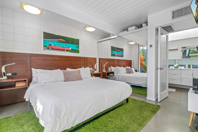 1111 E Palm Canyon Drive, Palm Springs CA: https://media.crmls.org/mediaz/9e8a364d-ec98-4ca1-857d-e382c571ba75.jpg