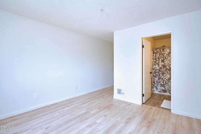 Detail Gallery Image 31 of 59 For 2713 Antonio Dr #110,  Camarillo,  CA 93010 - 2 Beds | 2 Baths