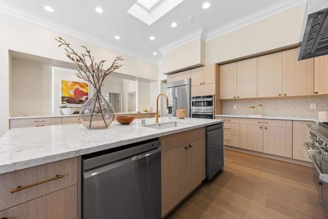 291 Atherton Avenue, Atherton CA: https://media.crmls.org/mediaz/9e8a7572-0a28-4bdb-b0ce-0fca632cab80.jpg