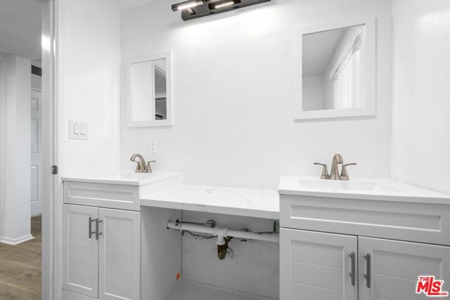 19717 Chase Street, Winnetka CA: https://media.crmls.org/mediaz/9e8ba604-a583-4bb8-863d-1217e7d3c63f.jpg