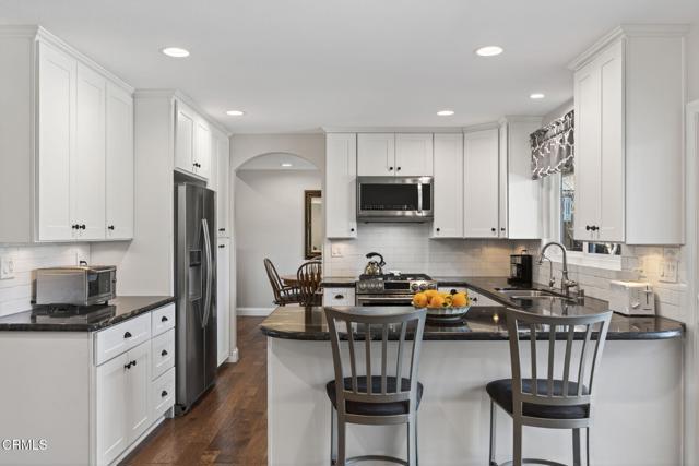 Detail Gallery Image 5 of 50 For 1318 La Paz Dr, Ojai,  CA 93023 - 4 Beds | 2/1 Baths