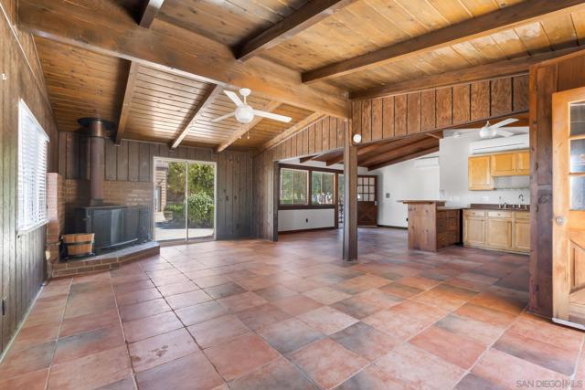 8968 Rocket Ridge Rd, Lakeside CA: https://media.crmls.org/mediaz/9e8c62c0-264a-40b3-874f-29abbeeb1b67.jpg