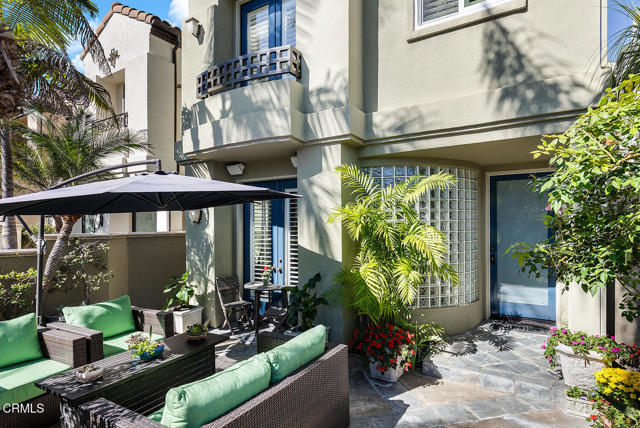 411 22nd Street, Huntington Beach CA: https://media.crmls.org/mediaz/9e8d596a-3e8b-45e8-800b-80a05de48474.jpg