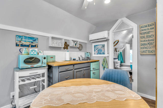 53125 Overlook Drive, Idyllwild CA: https://media.crmls.org/mediaz/9e8d8fc8-540e-4c44-8af3-70076e17b559.jpg