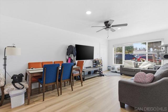 835 Colorado Ave, Chula Vista CA: https://media.crmls.org/mediaz/9e8e62b2-8182-4184-a140-58a097d8682b.jpg