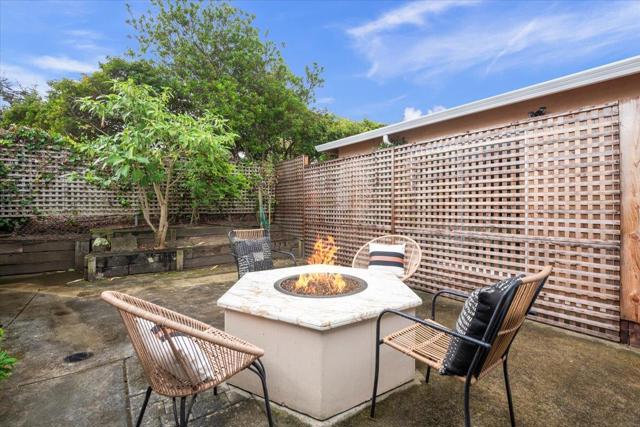 1350 N Cabrillo Highway, Half Moon Bay CA: https://media.crmls.org/mediaz/9e8ed036-bc8b-4dc3-bd36-f401faa95a60.jpg