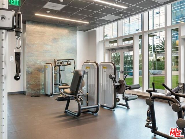877 Francisco Street, Los Angeles CA: https://media.crmls.org/mediaz/9e8ef5cb-0464-491d-a88d-2975e679ad1d.jpg