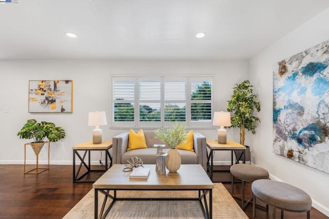 1233 Broadway, Alameda CA: https://media.crmls.org/mediaz/9e8f0c6e-74b4-4d07-8124-6f3d78ede5b5.jpg