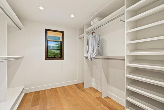 1683 Dalehurst Avenue, Los Altos CA: https://media.crmls.org/mediaz/9e8f978e-b87c-4560-a72d-5ca560ed2cd8.jpg