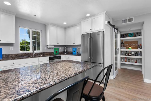 5092 Guava Ave., La Mesa, California 91942, 3 Bedrooms Bedrooms, ,3 BathroomsBathrooms,Condominium,For Sale,Guava Ave.,250039465SD