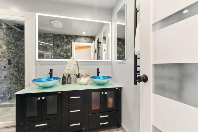 18009 Laird Court, Castro Valley CA: https://media.crmls.org/mediaz/9e90a0ce-7fbe-48d3-a96d-f4df0f889736.jpg