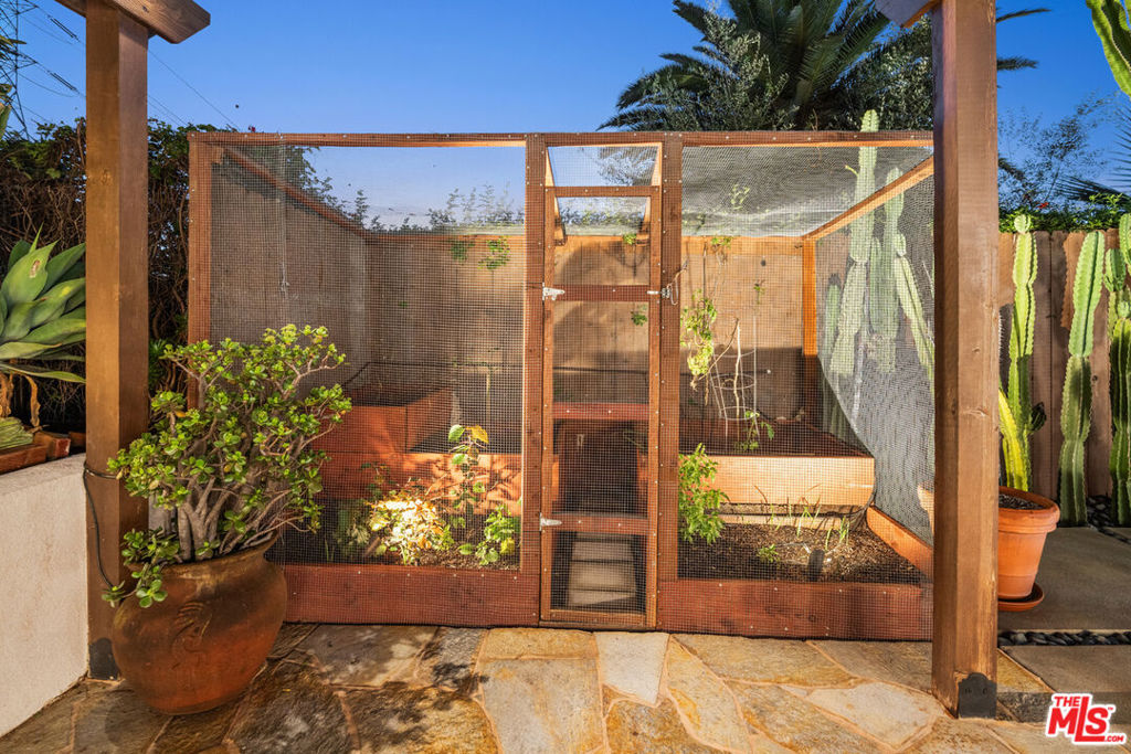 MLS #25625483 img 62