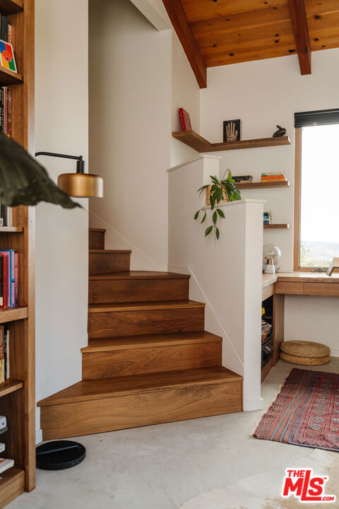 2002 Tuna Canyon Road, Topanga CA: https://media.crmls.org/mediaz/9e90dbd6-ef99-4eb7-9383-b6d418e92106.jpg