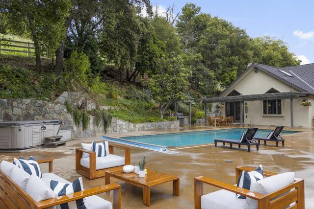 14205 Shannon Road, Los Gatos CA: https://media.crmls.org/mediaz/9e911194-bc10-4bf1-ba78-e05105402ff1.jpg
