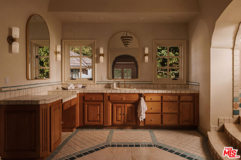 MLS #26985333 image #17