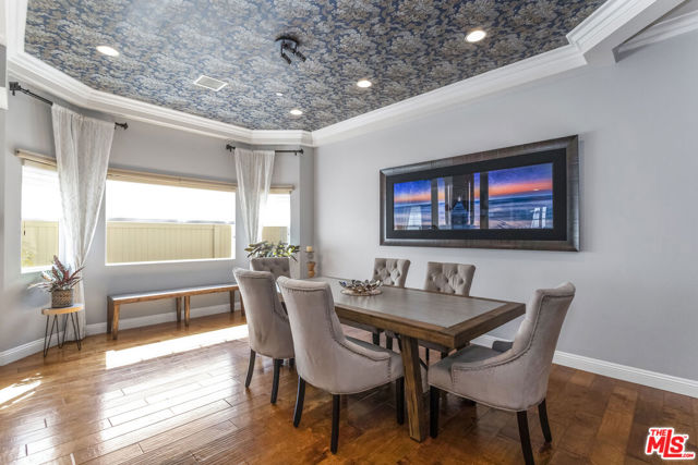 4728 Vesper Avenue, Sherman Oaks CA: https://media.crmls.org/mediaz/9e91d774-2a08-41f8-b66c-17fc09e97b3a.jpg
