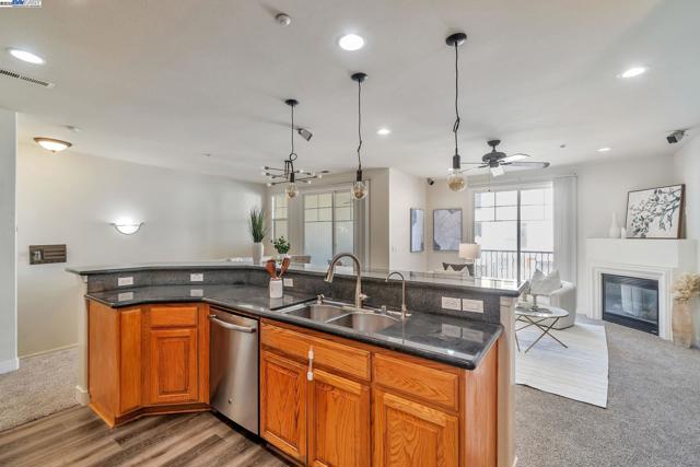 4222 Clarinbridge Cir, Dublin CA: https://media.crmls.org/mediaz/9e920b9b-6054-436d-9bbb-258383856796.jpg