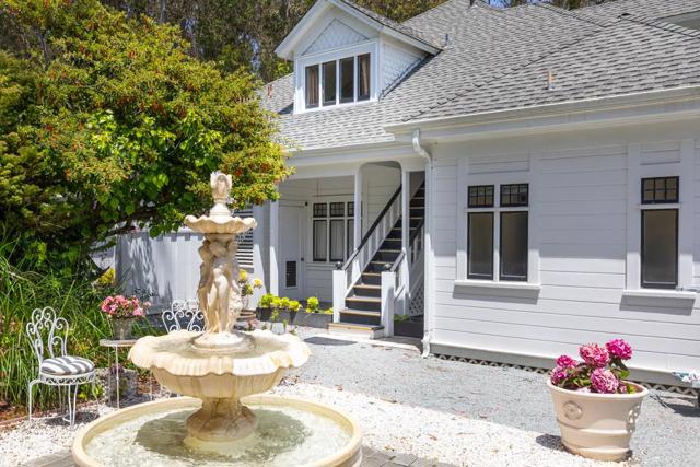 620 El Salto Drive, Capitola CA: https://media.crmls.org/mediaz/9e9288dc-381e-4bef-8dff-fa5e70e607a8.jpg