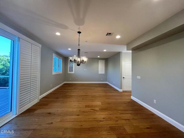 2339 Park Avenue, Montrose CA: https://media.crmls.org/mediaz/9e9342d8-2b34-49a0-b75f-f069b85a735d.jpg