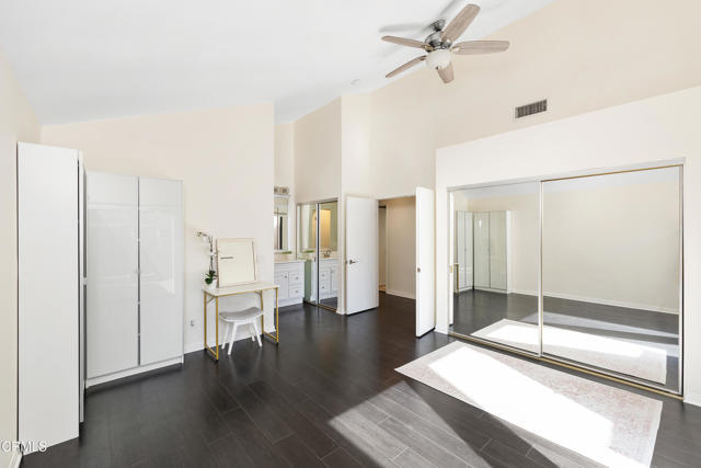 Detail Gallery Image 13 of 27 For 8231 Mason Ave #E,  Winnetka,  CA 91306 - 2 Beds | 2 Baths