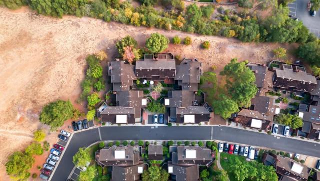 103 Peter Coutts Circle, Stanford CA: https://media.crmls.org/mediaz/9e954074-5ee5-41e8-80ee-f6fef892b05c.jpg