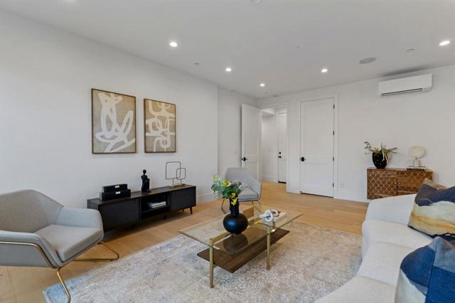 18071 Saratoga Los Gatos Road, Monte Sereno CA: https://media.crmls.org/mediaz/9e95bcca-57a5-49bc-8168-0518545f68a3.jpg