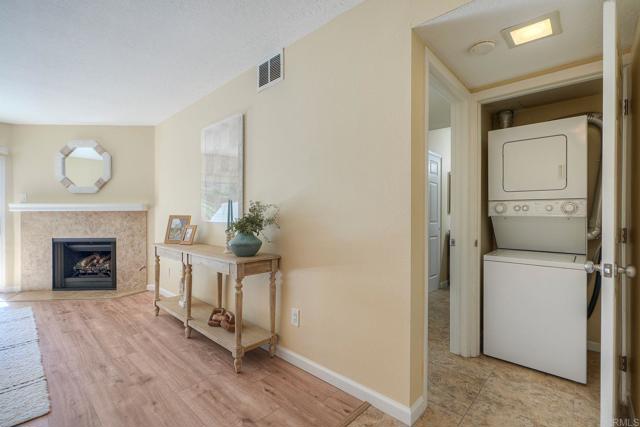 220 S Shorehang Lane, Encinitas CA: https://media.crmls.org/mediaz/9e95caab-ba97-4b66-af31-923bb7157387.jpg