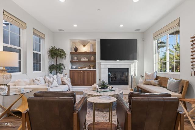 Detail Gallery Image 12 of 59 For 4045 Harbour Island Ln, Oxnard,  CA 93035 - 5 Beds | 3 Baths