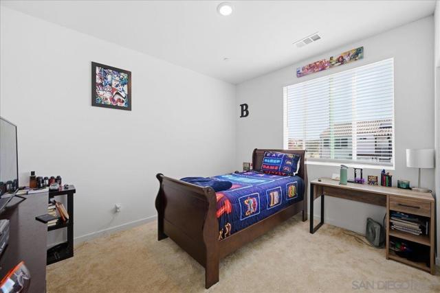 39319 Corvina, Temecula CA: https://media.crmls.org/mediaz/9e973dae-0bfa-4284-87b9-d74a9b00a023.jpg