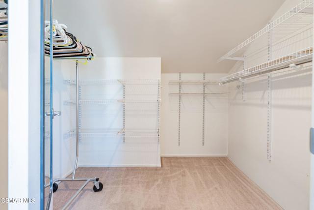 4615 Pepper Mill Street, Moorpark CA: https://media.crmls.org/mediaz/9e976fd6-be06-4145-ba42-5945b462e312.jpg