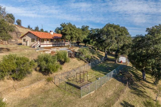 19231 Cachagua Road, Carmel Valley CA: https://media.crmls.org/mediaz/9e98887f-22fe-408c-9043-4c2a2f32557d.jpg