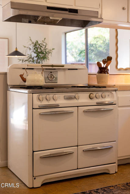 Detail Gallery Image 9 of 34 For 570 Apple Grove Ln, Santa Barbara,  CA 93105 - – Beds | – Baths