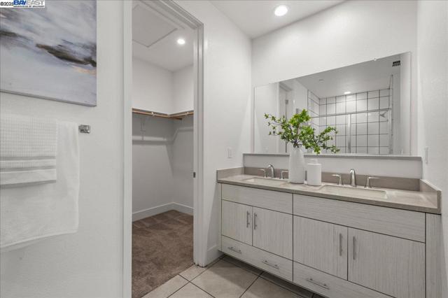 7906 Regional Cmn, Dublin CA: https://media.crmls.org/mediaz/9e991ef6-940b-4f5f-9a1d-c66de682c715.jpg