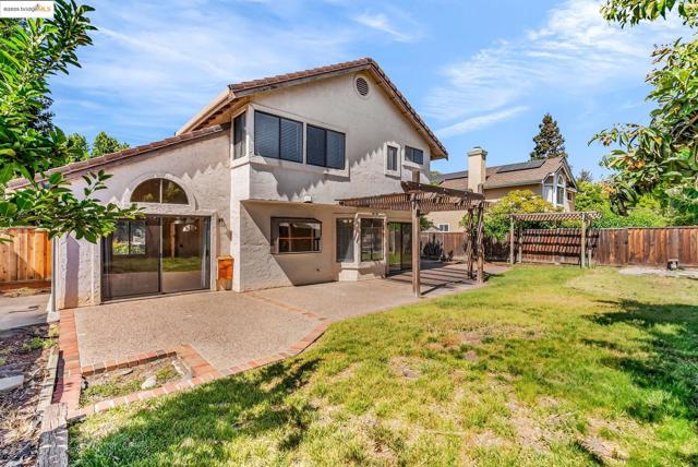 4820 RIDGEVIEW DRIVE, Antioch CA: https://media.crmls.org/mediaz/9e99ca92-80ff-4af3-9091-a2386e3c5373.jpg