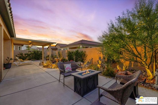 28 Chablis, Rancho Mirage CA: https://media.crmls.org/mediaz/9e9a15ad-ca26-4cd7-b5c0-6fbdaf48cdfc.jpg