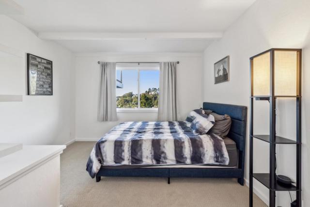 58 Villanova Drive, Oakland CA: https://media.crmls.org/mediaz/9e9a60ad-1812-45c9-b5c9-87ce3609ce2d.jpg